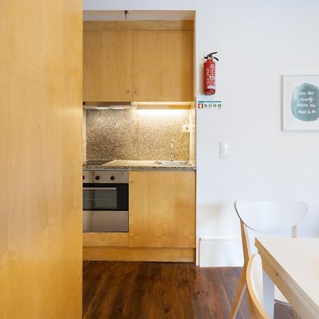 Host Wise - Modern Studios With Terrace - Walk Everywhere Порту Номер фото