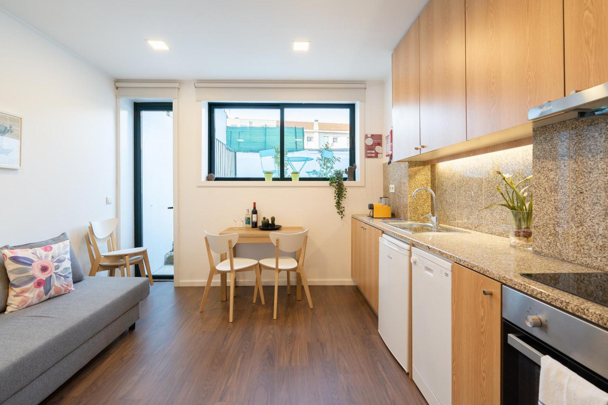 Host Wise - Modern Studios With Terrace - Walk Everywhere Порту Номер фото