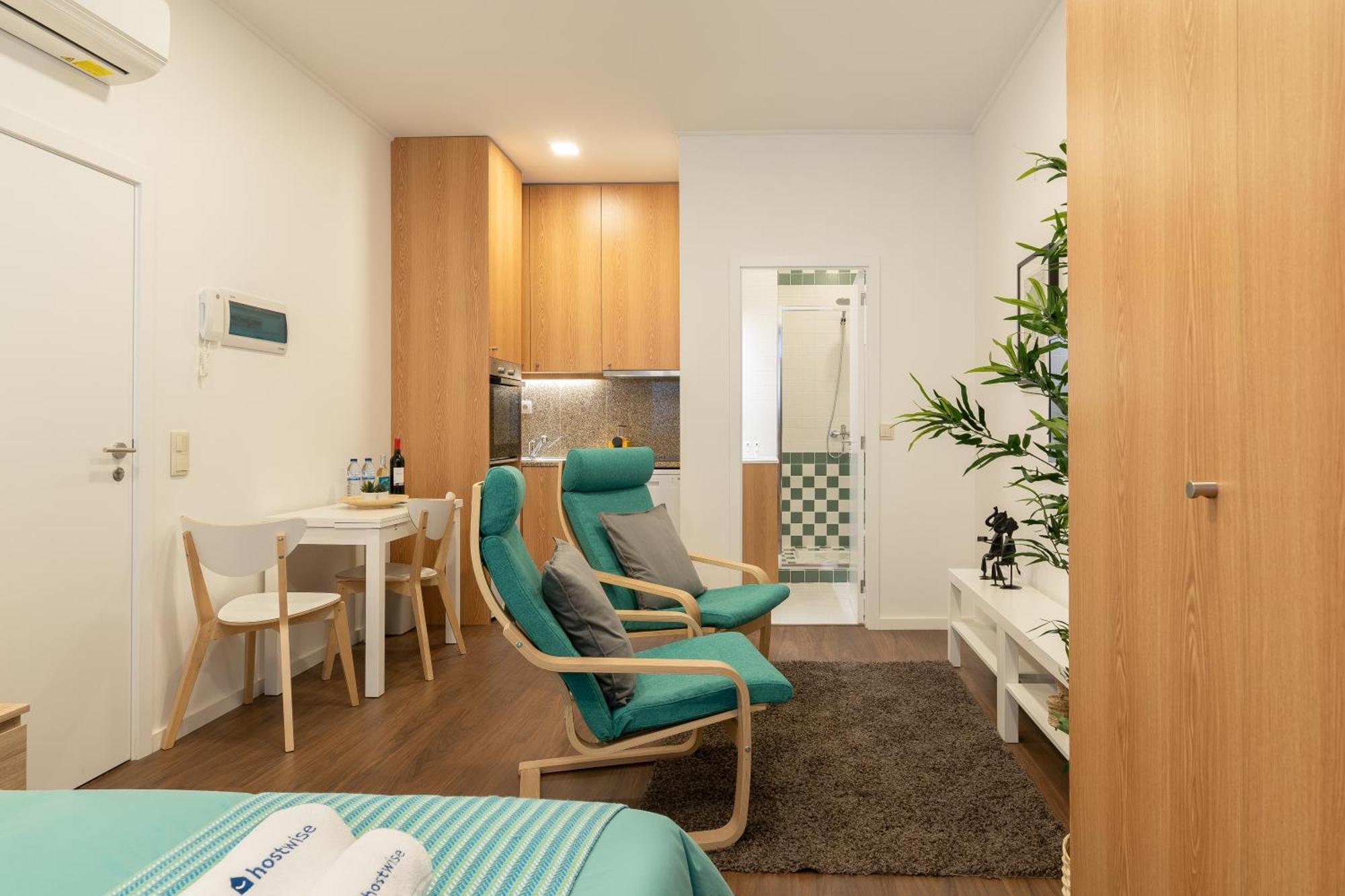 Host Wise - Modern Studios With Terrace - Walk Everywhere Порту Номер фото