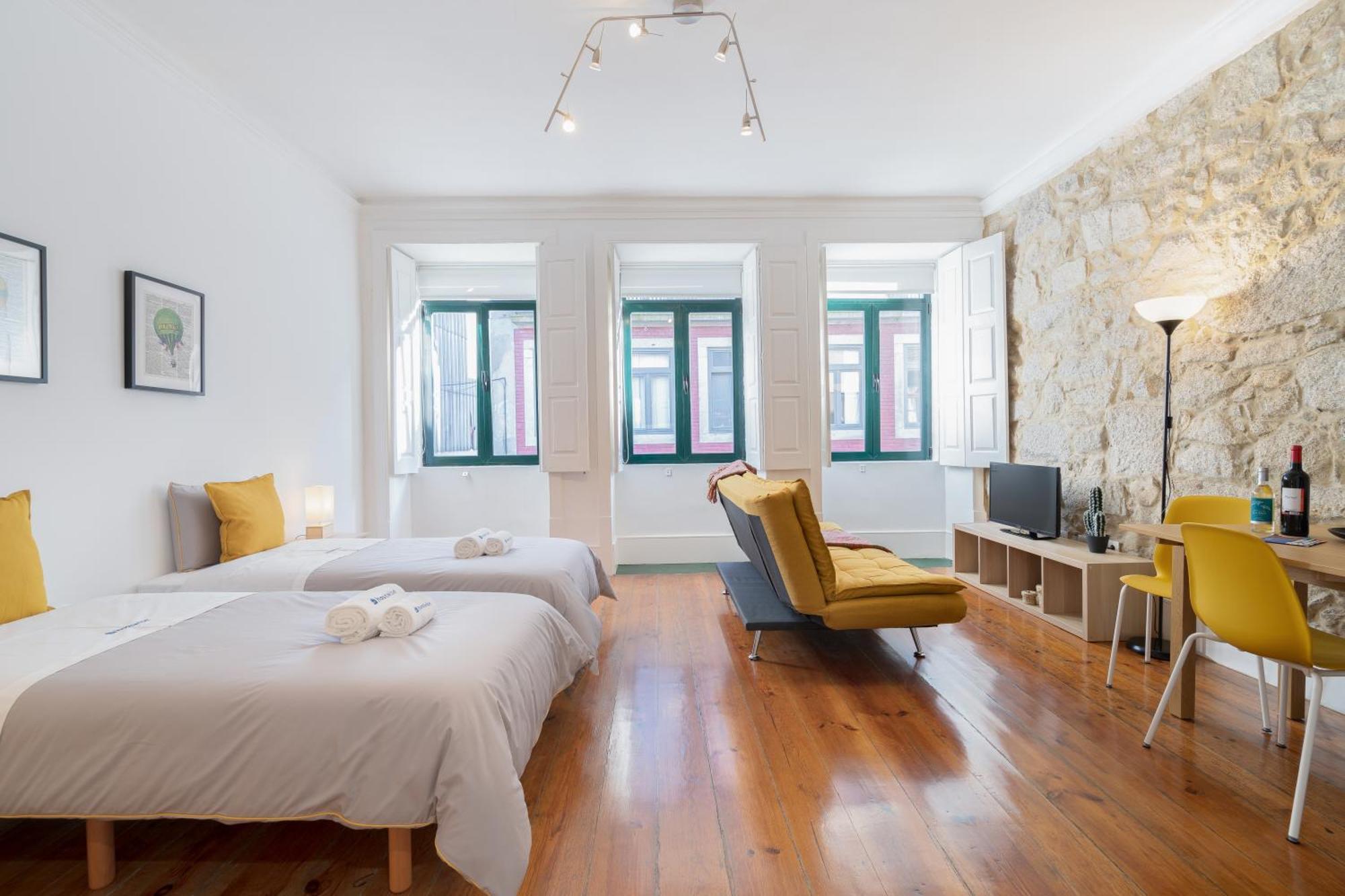 Host Wise - Modern Studios With Terrace - Walk Everywhere Порту Номер фото